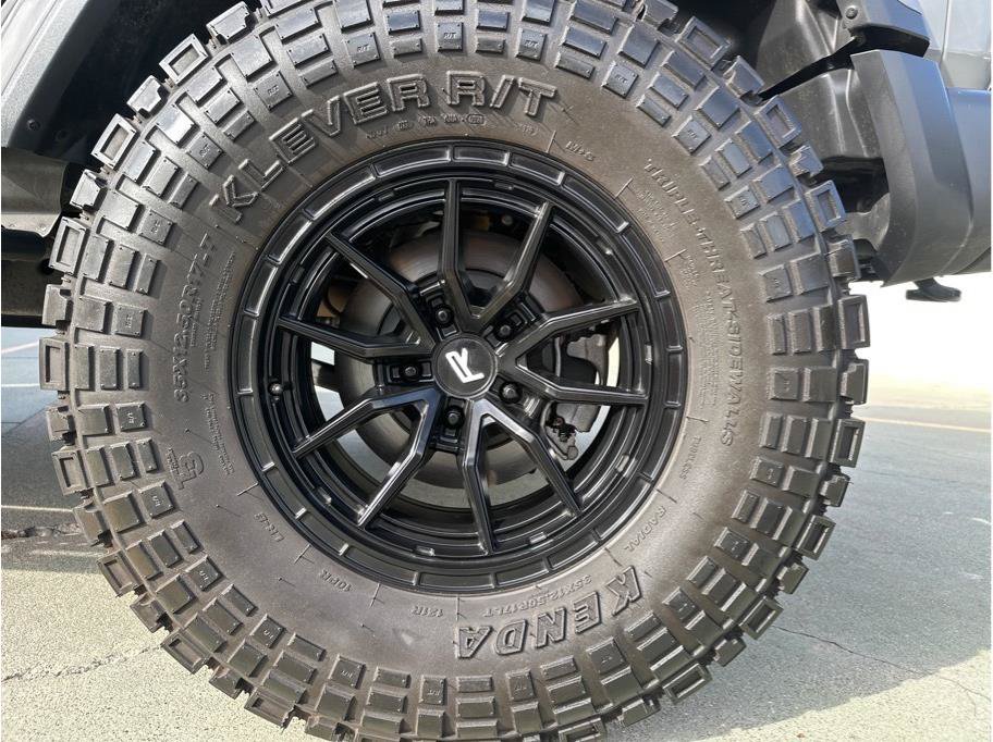 Used 2019 Jeep Wrangler Unlimited Sahara AWD/4WD image 13
