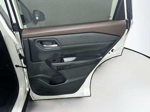 Used 2023 Nissan Rogue SV w/ SV Premium B Package FWD image 29