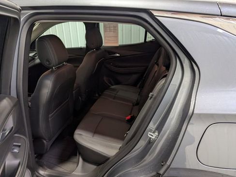 Used 2022 Buick Encore GX Select AWD/4WD image 9