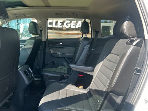 Used 2023 Volkswagen Atlas SEL Premium AWD/4WD image 23