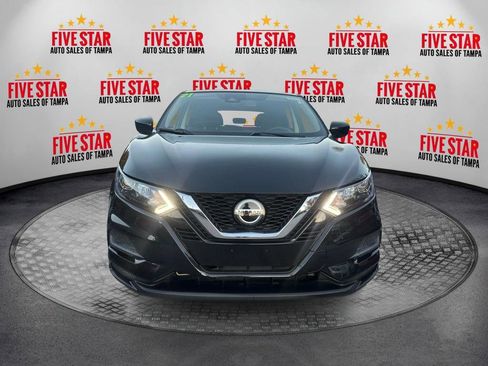 Used 2021 Nissan Rogue Sport S image 2