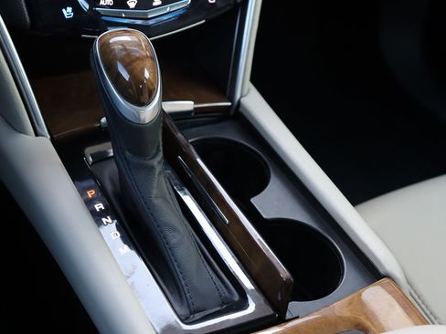 Used 2019 Cadillac XTS Luxury image 28