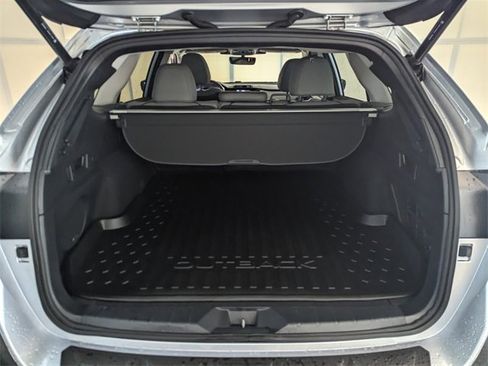 Certified 2025 Subaru Outback Limited image 14