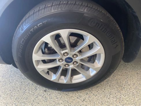 Used 2022 Ford Escape SE image 13