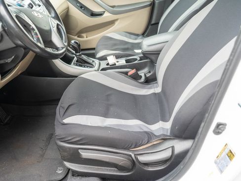 Used 2016 Hyundai Elantra Value Edition FWD image 12