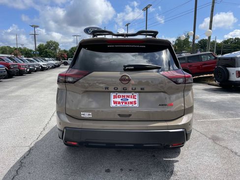 Used 2025 Nissan Rogue SV w/ Rock Creek Premium Package AWD/4WD image 5