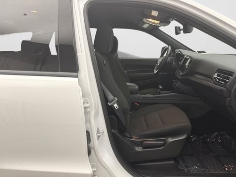 Used 2024 Dodge Durango SXT AWD/4WD image 16