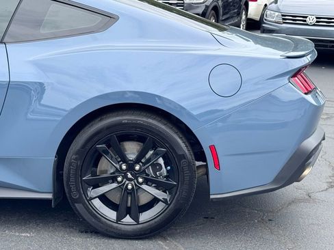 Used 2025 Ford Mustang GT RWD image 33