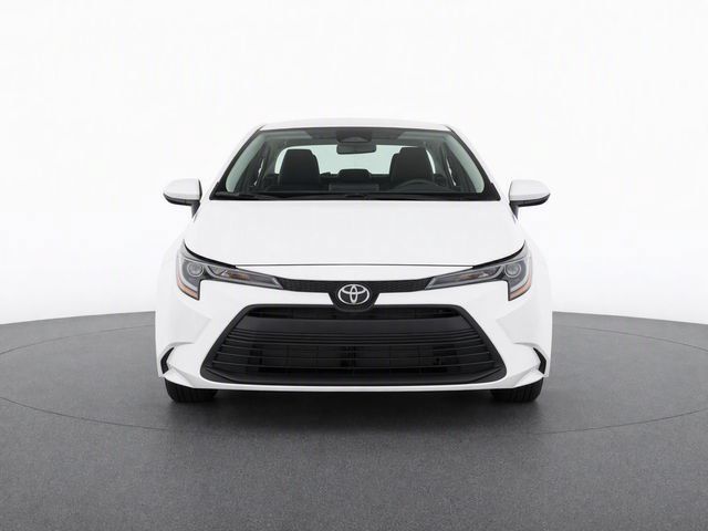Used 2025 Toyota Corolla LE FWD image 5