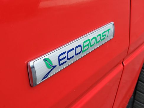 Used 2012 Ford F150 XLT w/ XLT Chrome Pkg image 8