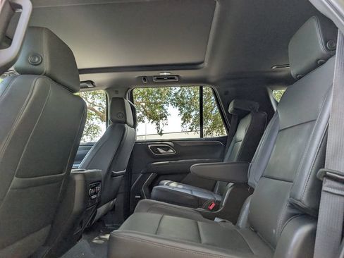 Used 2022 Chevrolet Tahoe LT w/ Luxury Package AWD/4WD image 19