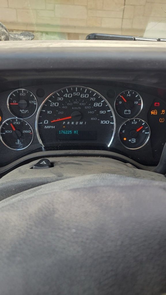 Used 2022 Chevrolet Express 2500 RWD image 8