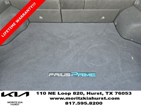 Used 2018 Toyota Prius Prime Premium image 31