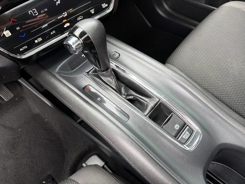 Used 2019 Honda HR-V EX image 30