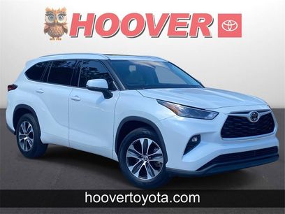 Used 2022 Toyota Highlander XLE