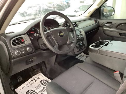 Used 2012 Chevrolet Suburban 2500 w/ Skid Plate Package AWD/4WD image 31