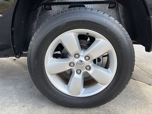 Used 2014 RAM 1500 Express AWD/4WD image 19