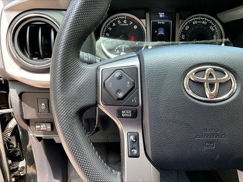 Used 2023 Toyota Tacoma SR5 RWD image 10
