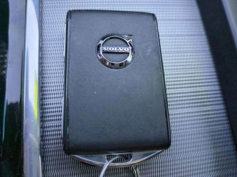 Used 2024 Volvo S60 B5 Plus w/ Climate Package FWD image 25