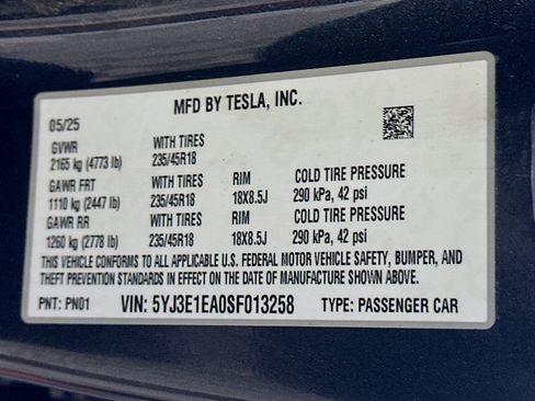 Used 2025 Tesla Model 3 Long Range RWD image 12