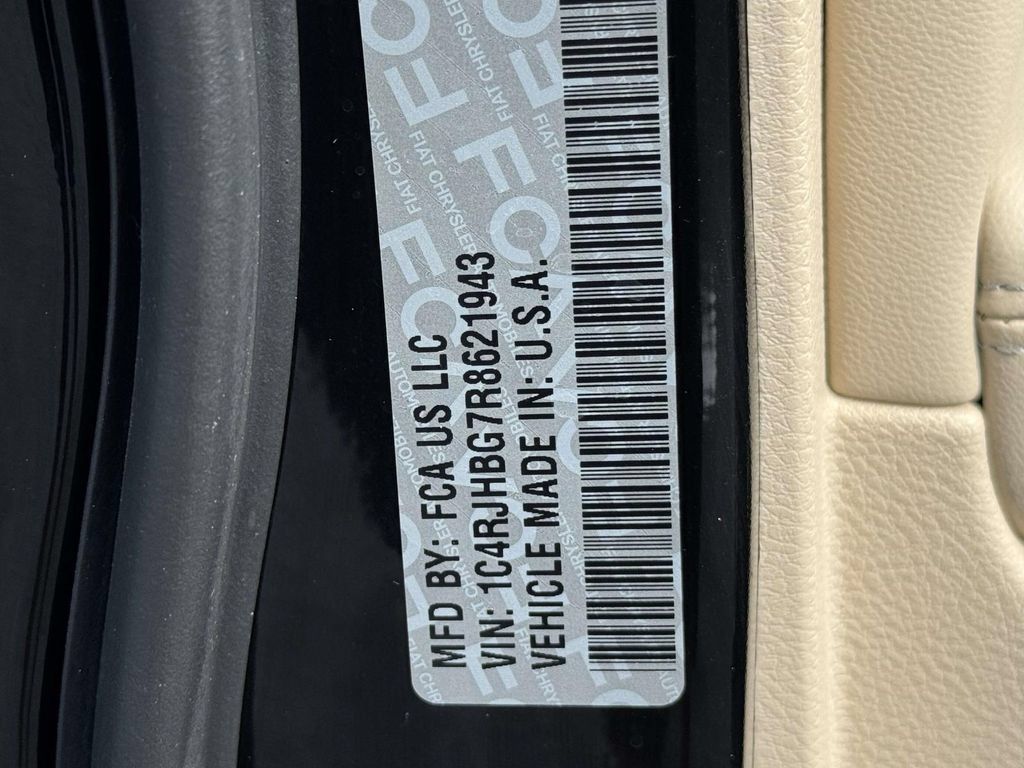 Used 2024 Jeep Grand Cherokee Limited AWD/4WD image 32