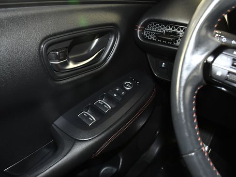 Certified 2024 Honda HR-V Sport image 31