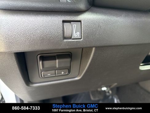 New 2026 GMC Canyon Elevation w/ Convenience Package image 14