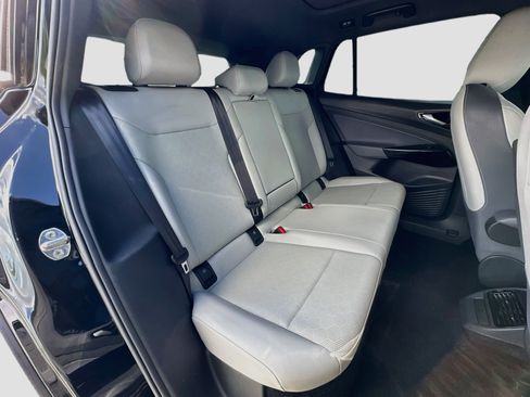 Used 2021 Volkswagen ID.4 Pro S RWD image 27