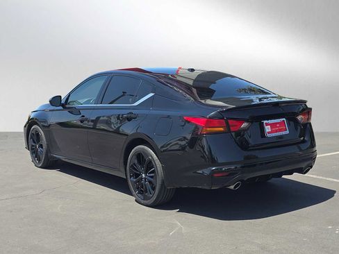 Used 2024 Nissan Altima 2.5 SR AWD/4WD image 5