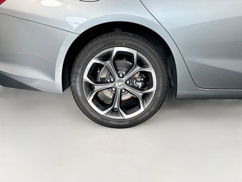 Used 2024 Chevrolet Malibu LT FWD image 17