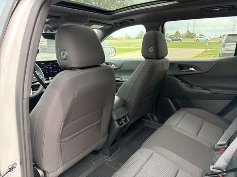 New 2026 Chevrolet Equinox LT FWD image 13