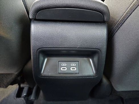 Used 2024 Toyota Corolla LE FWD image 17