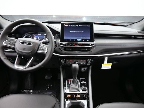 New 2026 Jeep Compass Limited image 13