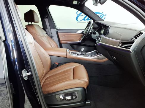 Used 2019 BMW X7 xDrive50i w/ M Sport Package image 21