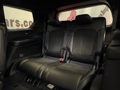 Used 2023 Jeep Grand Cherokee L Laredo RWD image 22