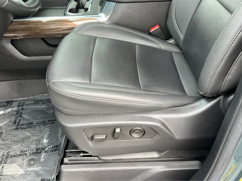 Used 2025 Chevrolet Silverado 2500 LT w/ Trail Boss Package image 28