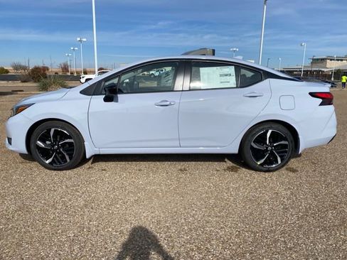 New 2025 Nissan Versa SR w/ Trunk Package image 4