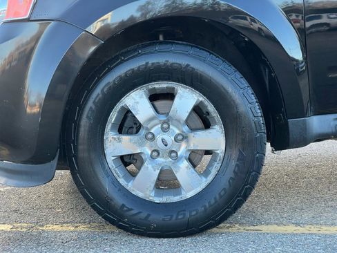 Used 2011 Ford Escape Limited w/ 302A Rapid Spec Order Code image 40