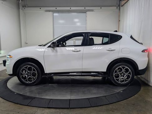 Used 2025 Alfa Romeo Tonale w/ Premium Package AWD/4WD image 6