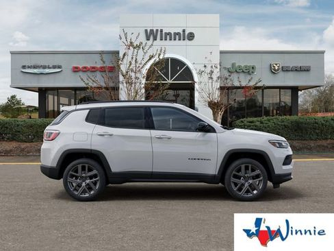 New 2026 Jeep Compass Latitude image 25