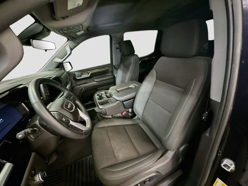 Used 2024 GMC Sierra 1500 Elevation AWD/4WD image 4