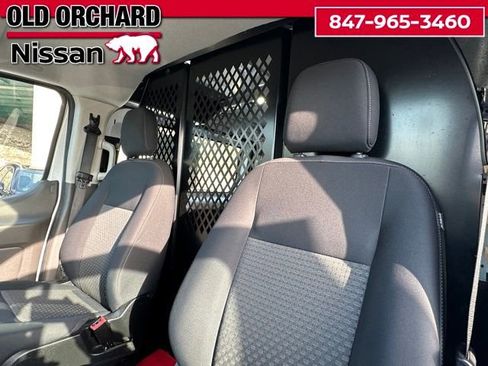 Used 2024 Ford Transit 250 Low Roof w/ Exterior Upgrade Package RWD image 9
