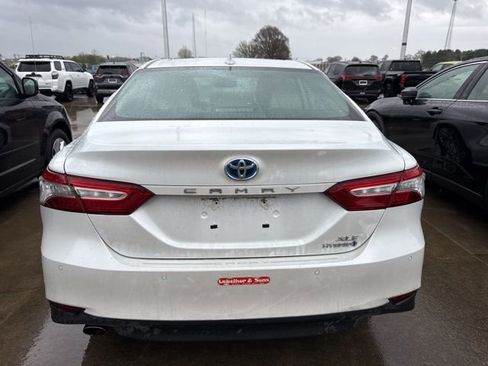 Used 2020 Toyota Camry XLE w/ Driver Assist Package image 9