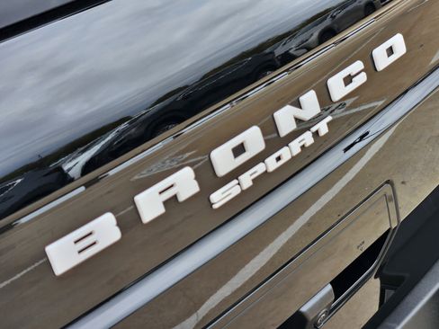 Used 2022 Ford Bronco Sport Outer Banks w/ Tech Package image 13