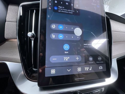 New 2026 Volvo XC90 T8 Plus w/ Protection Package Premier image 15