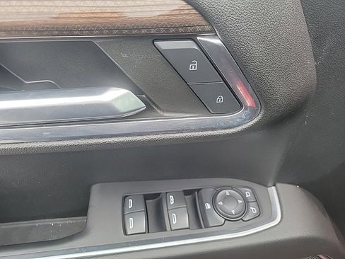 Used 2022 Chevrolet Silverado 1500 LT image 22