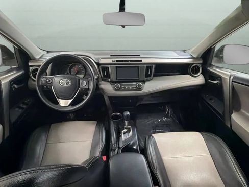 Used 2014 Toyota RAV4 XLE AWD/4WD image 9