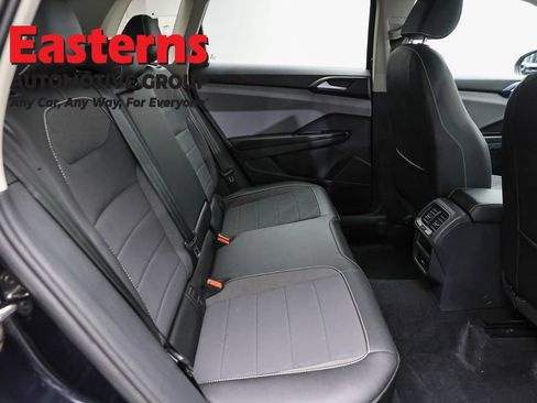 Used 2022 Volkswagen Taos SE AWD/4WD image 20