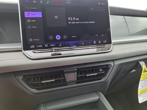 New 2026 Volkswagen Tiguan SE R-Line FWD image 10