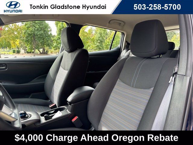Used 2025 Nissan Leaf S FWD image 11